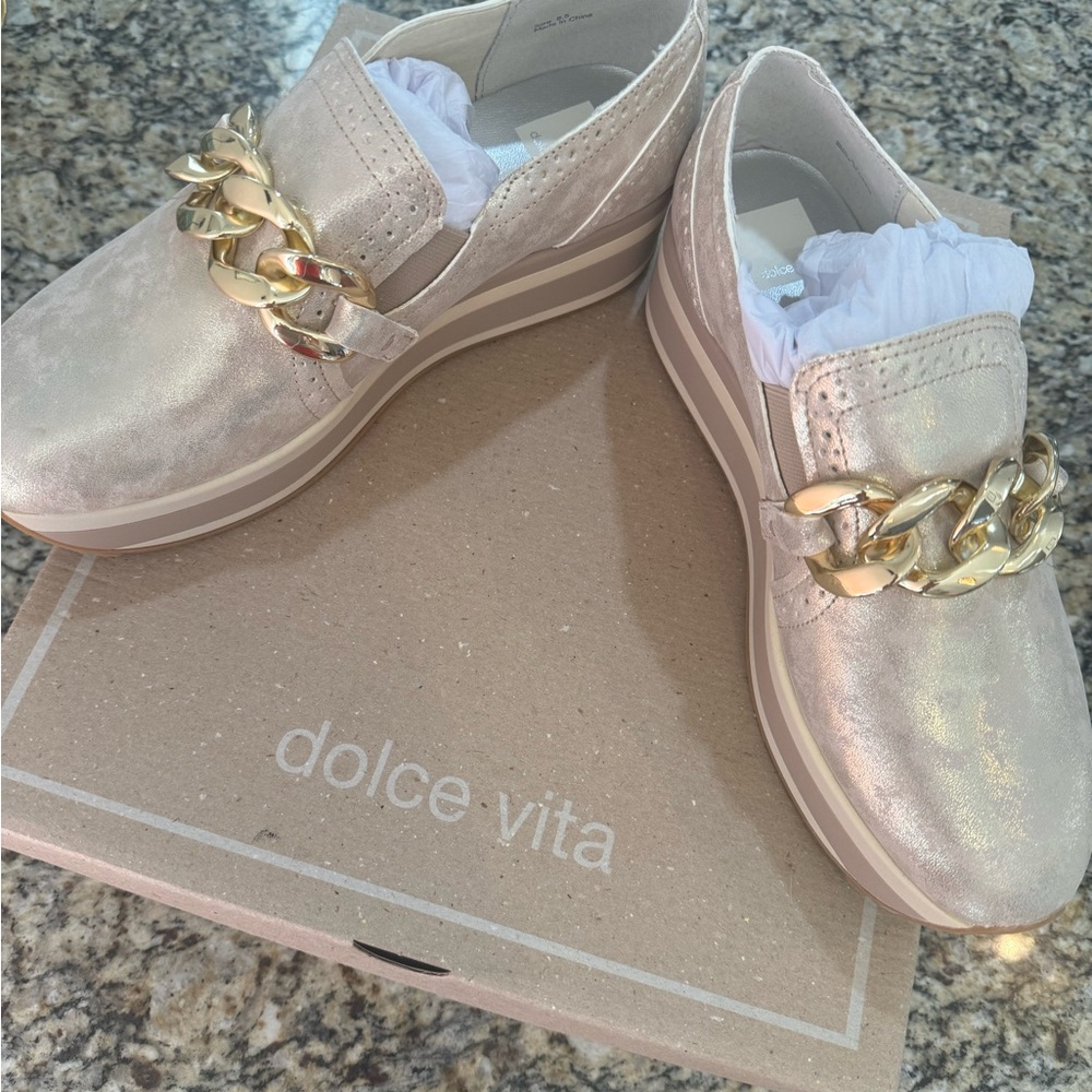 Dolce Vita Women's Metallic Gold Loafers